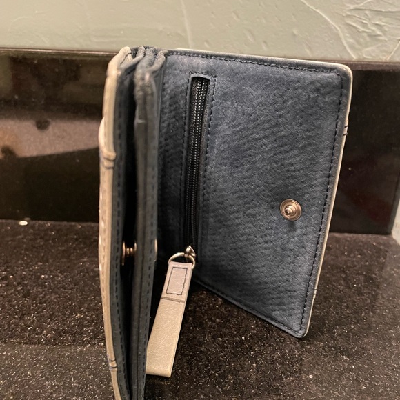 Small Wallet - Picture 3 of 5
